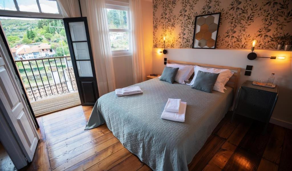 Inn Door 21 - Hostel & Suite Braganca Exterior photo