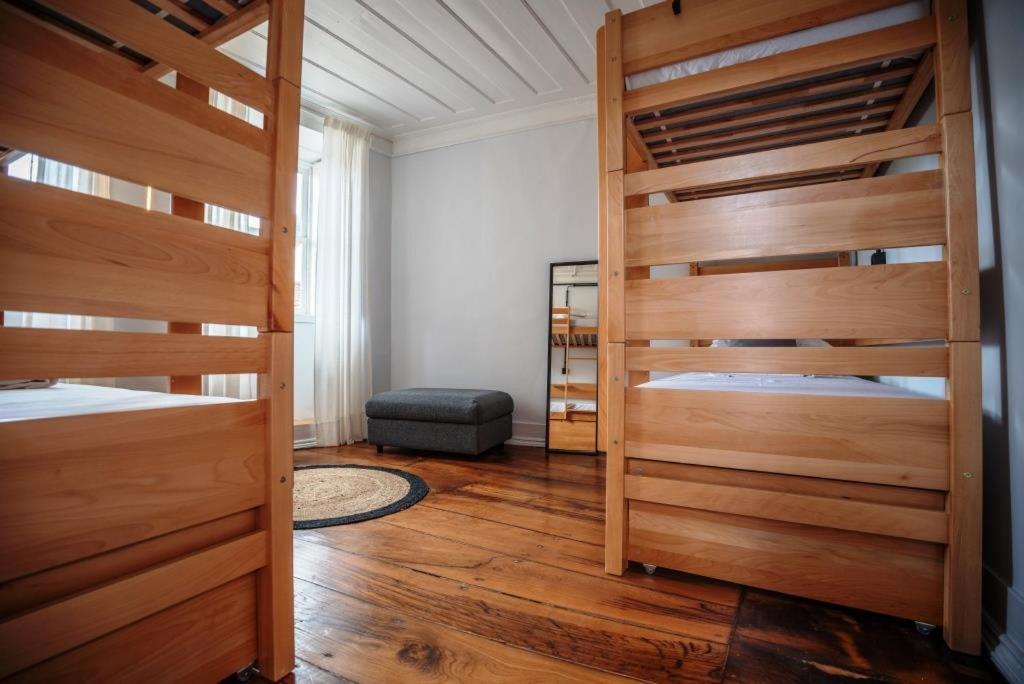 Inn Door 21 - Hostel & Suite Braganca Exterior photo