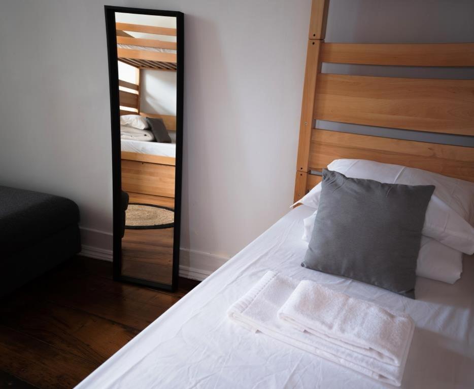 Inn Door 21 - Hostel & Suite Braganca Exterior photo