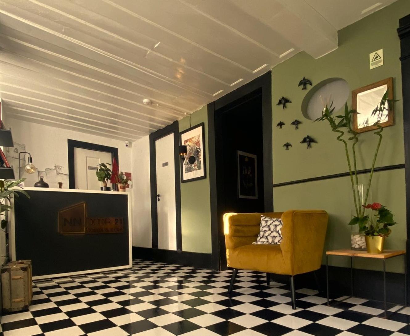 Inn Door 21 - Hostel & Suite Braganca Exterior photo